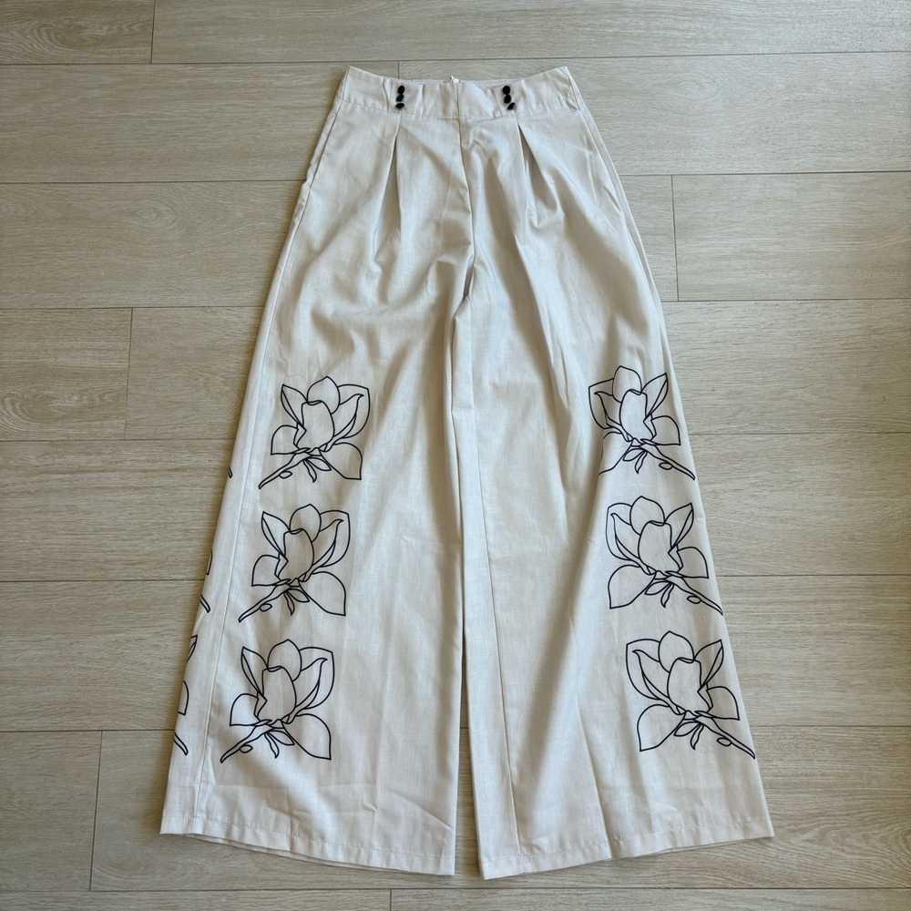 Floral Wide-Leg Pants in Cream